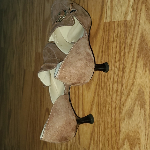 Hype Suede Heels - Picture 7 of 14